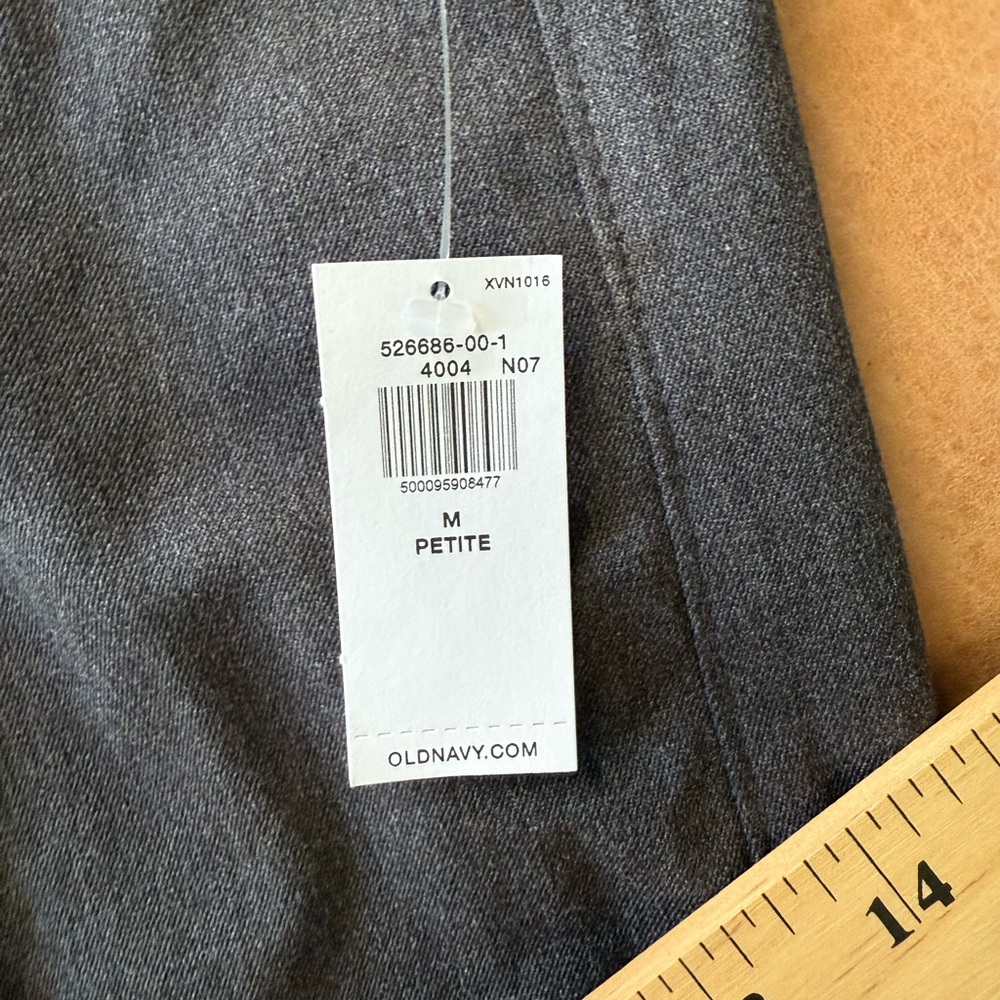 NWT Old Navy Dark Gray Pull On Dress Pants Size M Petite Wide Leg - Picture 5 of 8